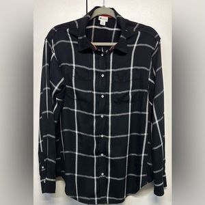 Stylus Petite Black and White Plaid Button Down Shirt -Size Petite Large